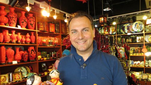 VIP Trip - Prominente auf Reisen 3 VIP Trip - Prominente auf Reisen 3 - Staffel 1 Folge 2: Hongkong mit Tim Raue