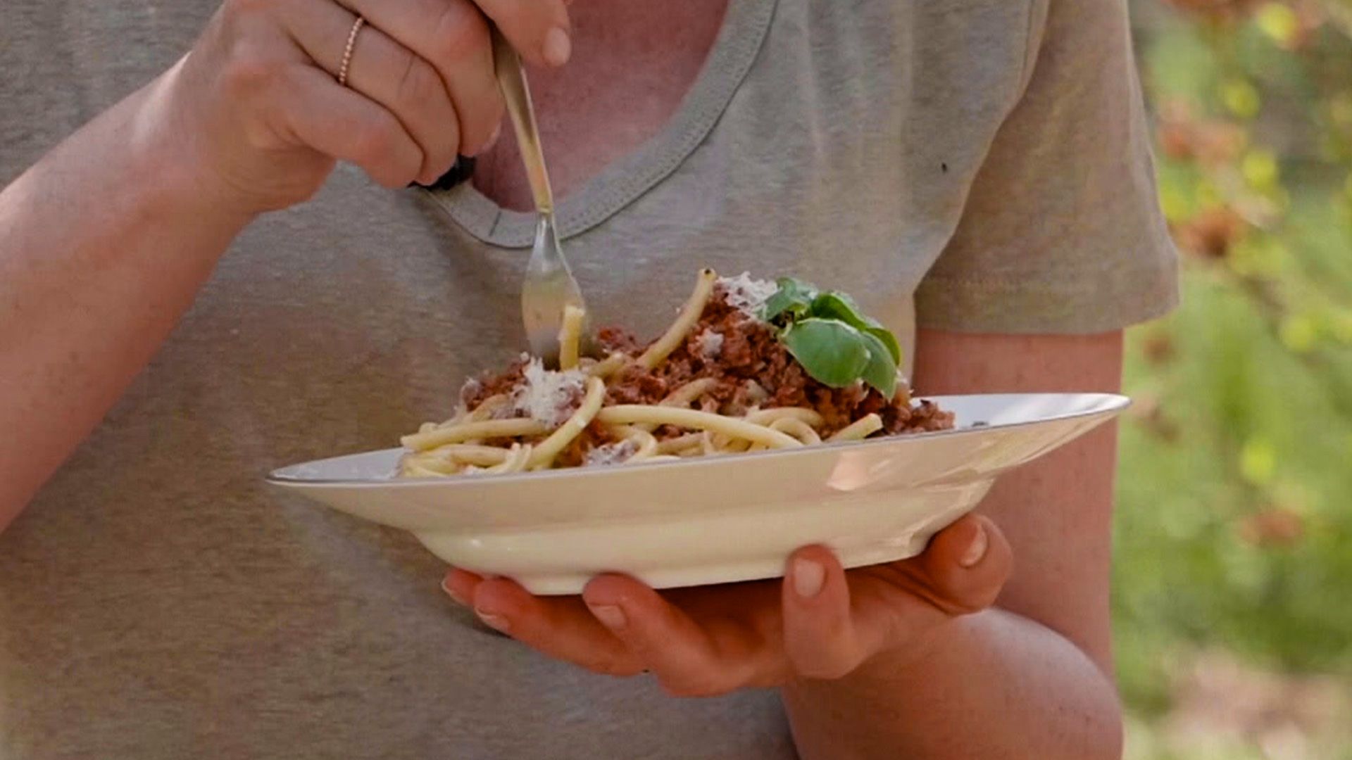 Bucatini mit Wildschweinragù