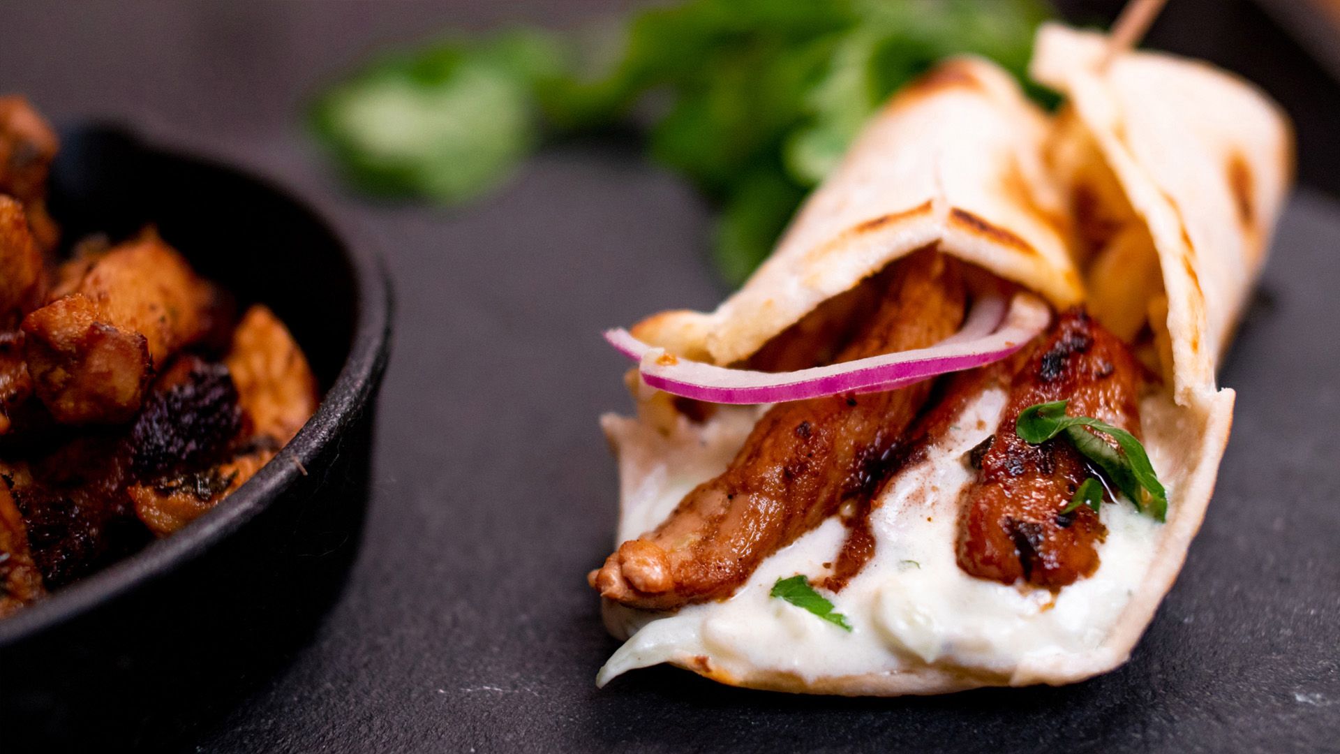 Würzige Gyros Wraps mit Tzatziki