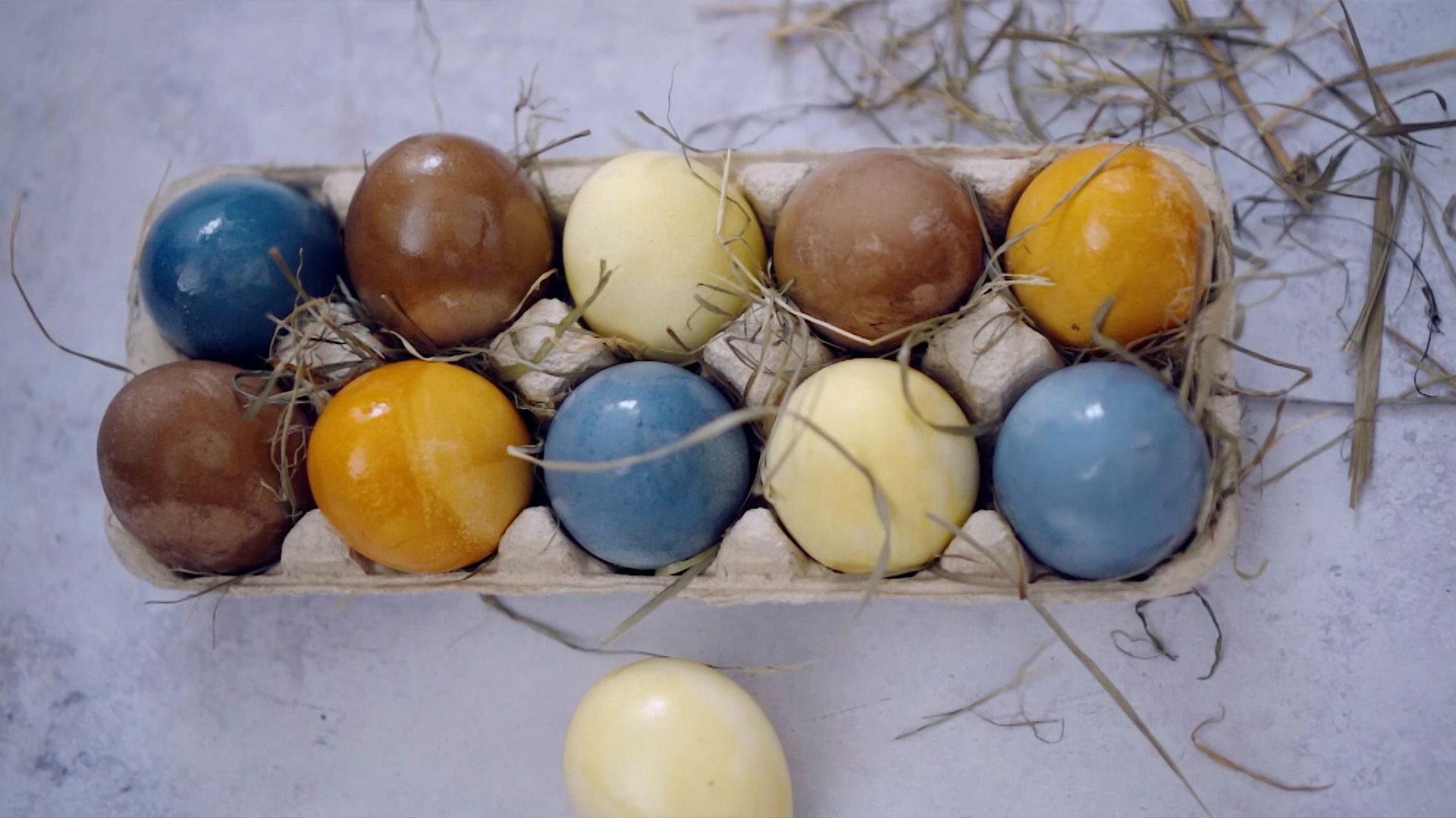 Eier natürlich färben
