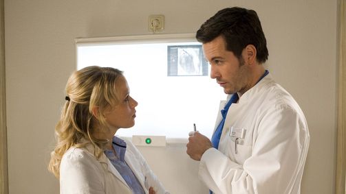 Herzflimmern – Die Klinik am See Herzflimmern - Die Klinik am See, Staffel 2 Folge 5: Folge 23