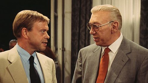 Derrick Derrick, Staffel 18 Folge 1: Einen schönen Tag noch, Mörder