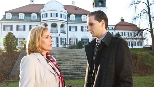 Herzflimmern – Die Klinik am See Herzflimmern, Staffel 11 Folge 11: Folge 210