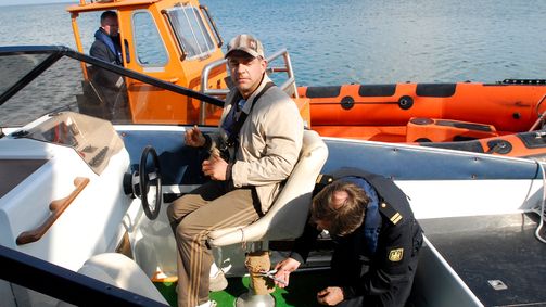 Küstenwache Küstenwache, Staffel 12 Folge 8: Bombe an Bord