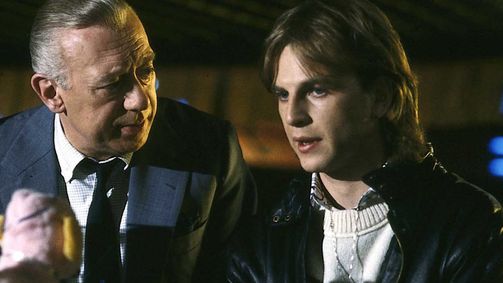 Derrick Derrick, Staffel 9 Folge 12: Kranzniederlegung