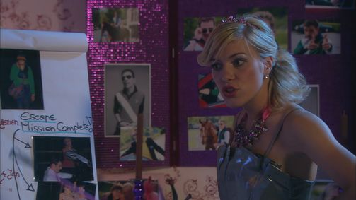 Amika Amika - Staffel 1 Folge 20: Merel unter Verdacht