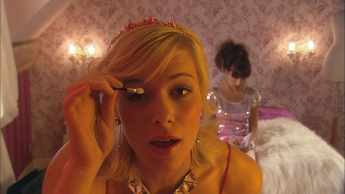 Amika Amika - Staffel 1 Folge 16: Süße Sechzehn