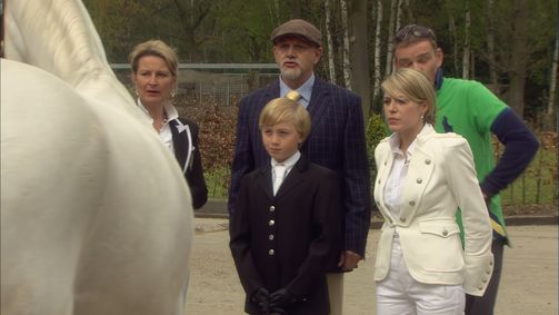 Amika Amika - Staffel 3 Folge 3: Warten auf Amika