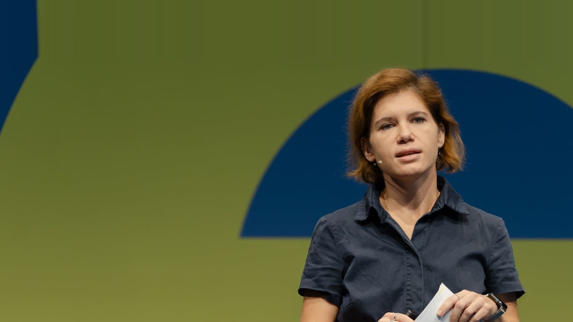 KI-generierte Inhalte können unsere Fähigkeit, zu diskutieren und die Welt zu verstehen, verschlechtern. Ein Einblick in drei Mechanismen und Gegenstrategien – Ingrid Brodnig