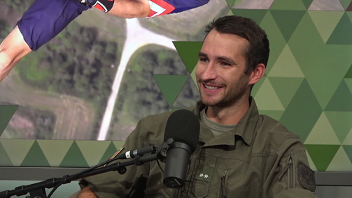 Sport/Pod-/Videocast Sport/Pod-/Videocast Folge 7: Freier Fall zum Titel: Sebastian Graser im Interview