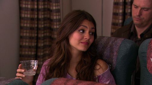 Victorious Staffel 1 Folge 18: Über den Wolken