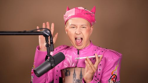 Gschichtn aus der Schwulenbar Gschichtn aus der Schwulenbar - Staffel 2 Folge 34: Propaganda, Buchstaben Mafia & Kuscheltiere