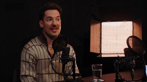 Busenfreundin Busenfreundin - Staffel 1 Folge 1: Gematched auf rotten.com