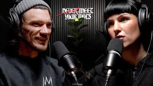 Never Meet Your Idols Never Meet Your Idols - Staffel 1 Folge 9: Nessi - Das Internet muss aus!