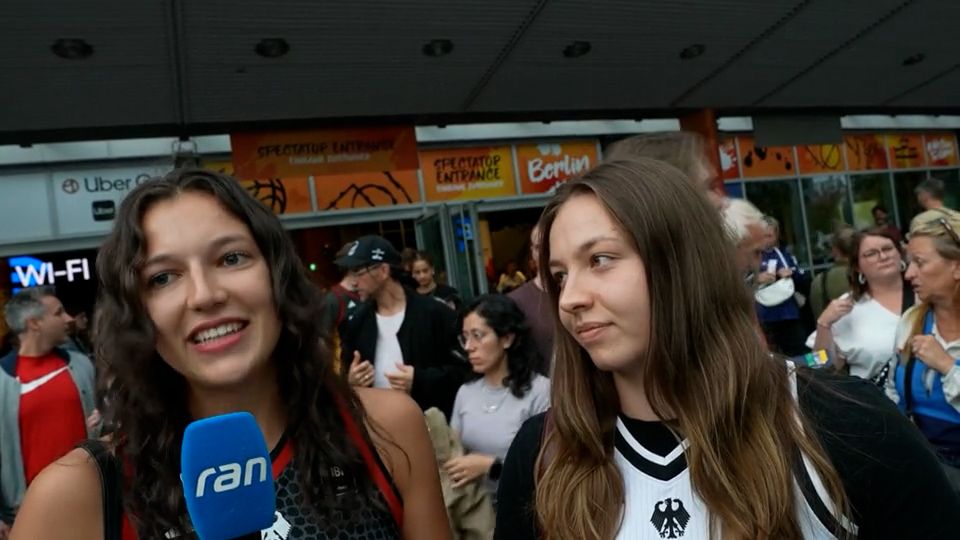 Basketball-WM - Fans trösten deutsche Stars: "Ganz, ganz stolz sein!"