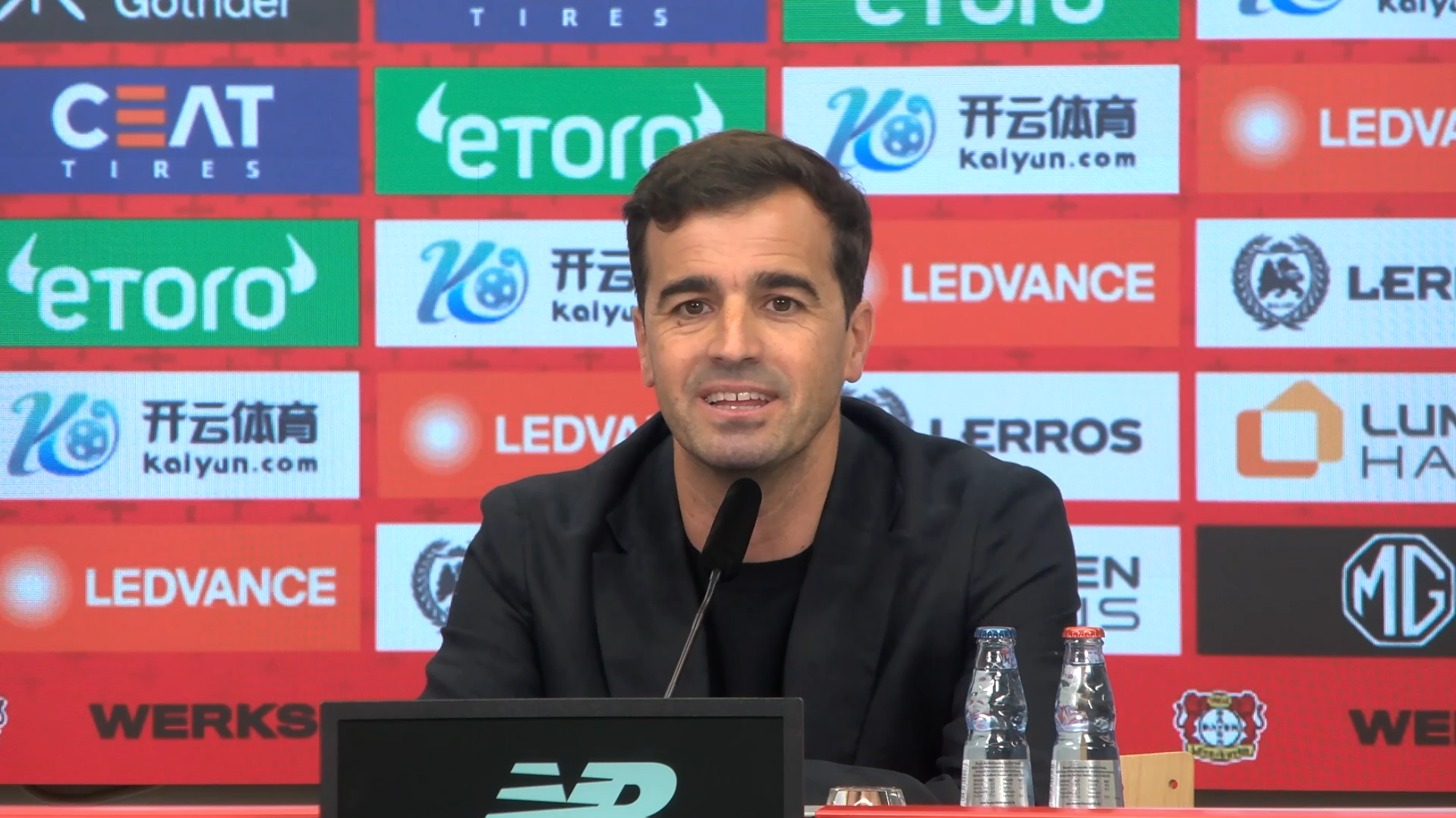 Bayer-Trainer Martinez über Alonso: "Wollen Dinge ähnlich machen"