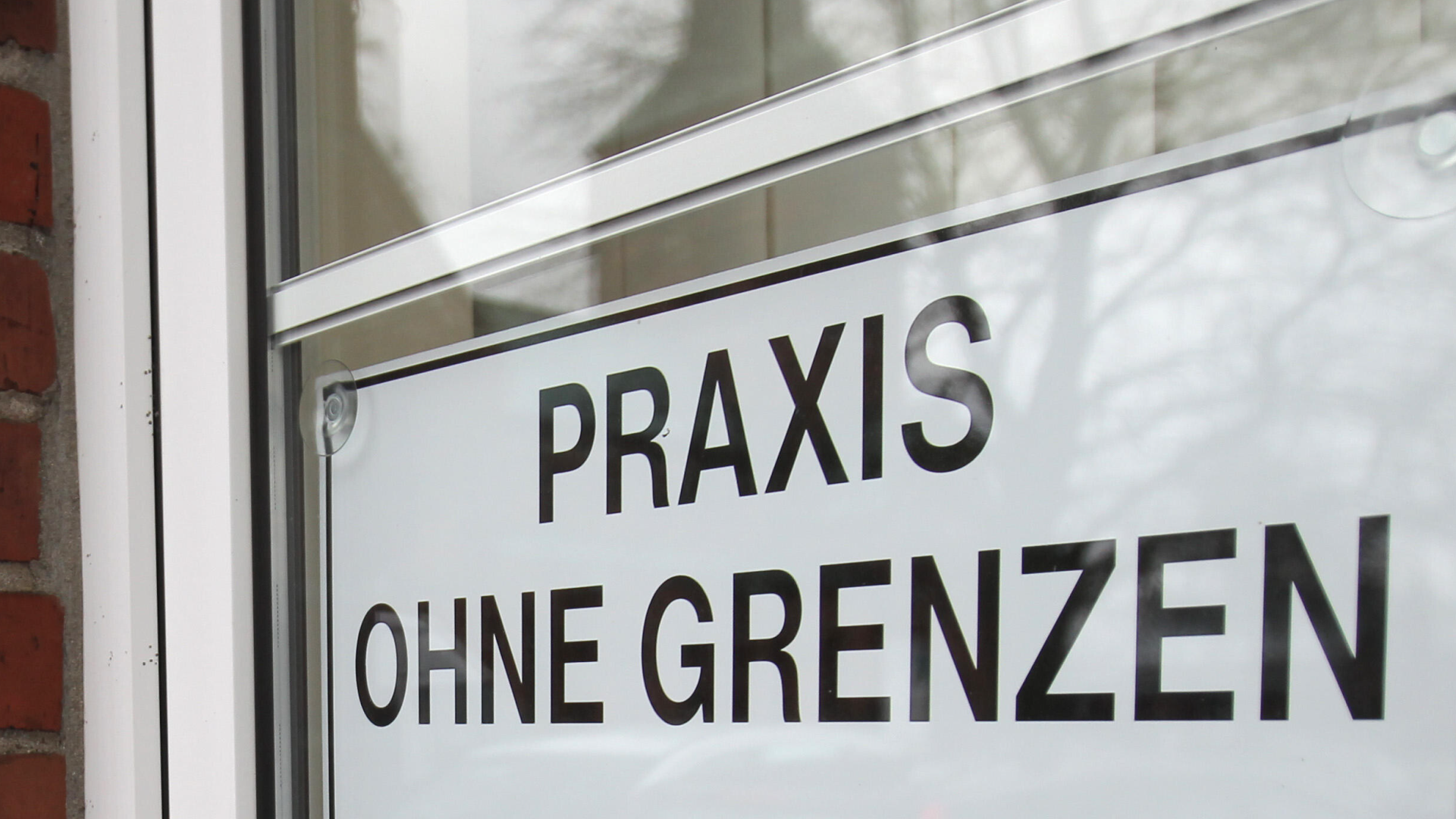 Praxis ohne Grenzen hilft Menschen in Not