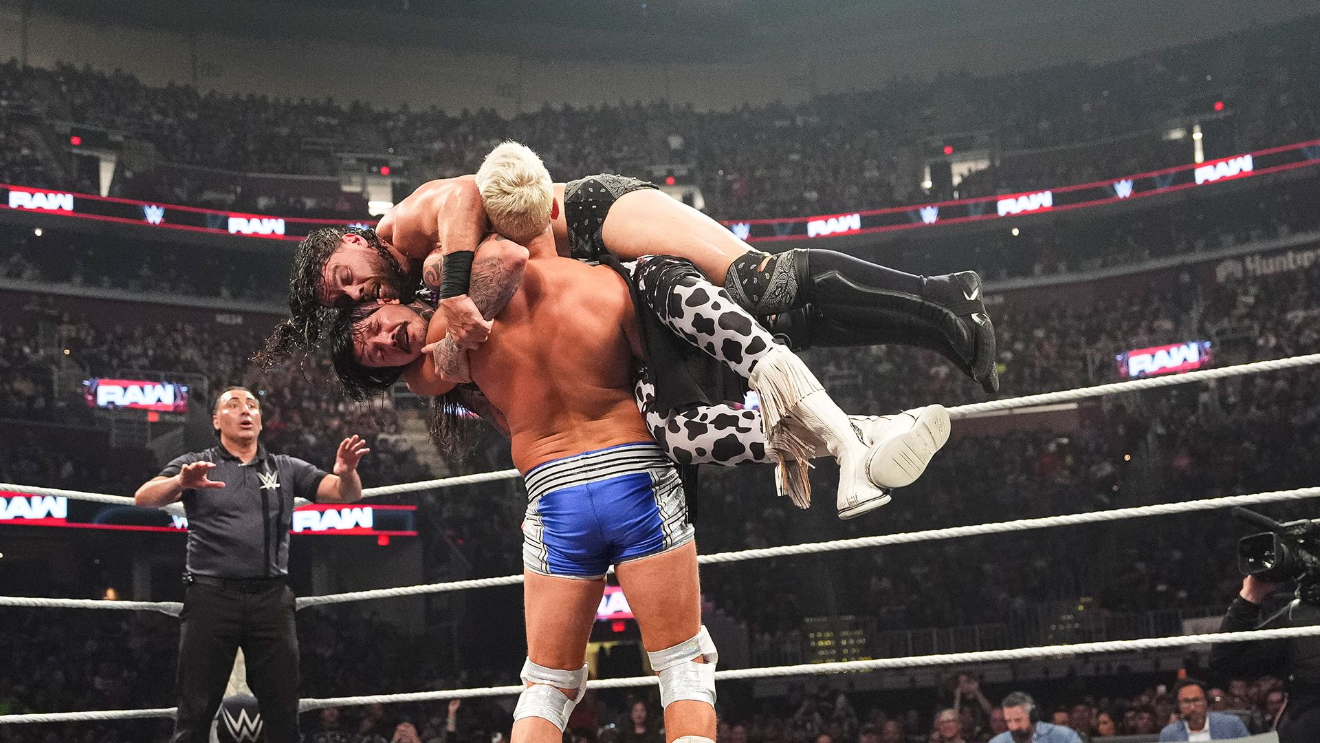 Tag Team Action: Dominik Mysterio & JD McDonagh vs. Je’Von Evans & Joe Hendry