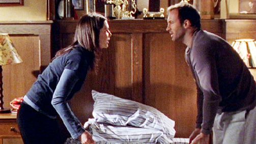 Gilmore Girls Gilmore Girls Folge 17: In Schutt und Asche
