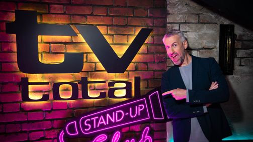 TV total Stand-up Club TV total Stand-up Club Folge 1: Neues Jahr, neue Jokes: Der TV total Stand-up Club mit Stadelmann, Cantz uvm.
