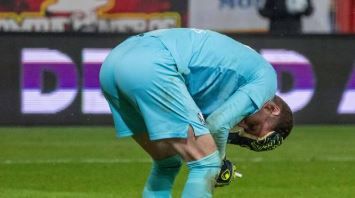 Bundesliga-Skandal: Feuerzeug sorgt für Spielunterbrechung