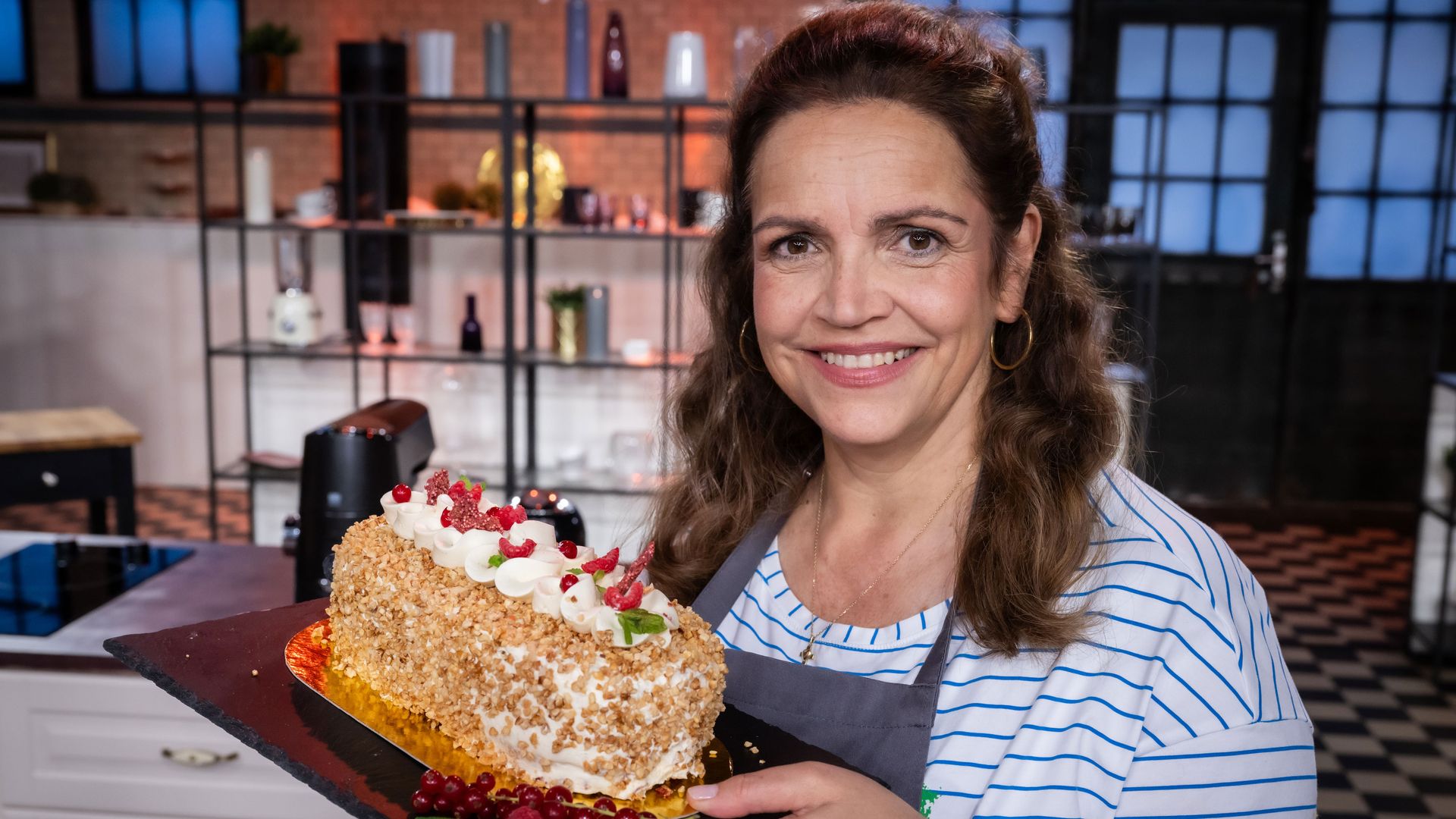 Frankfurter Kranz mit zu viel Frische: "Das ist ja wie beim Zahnarzt!"
