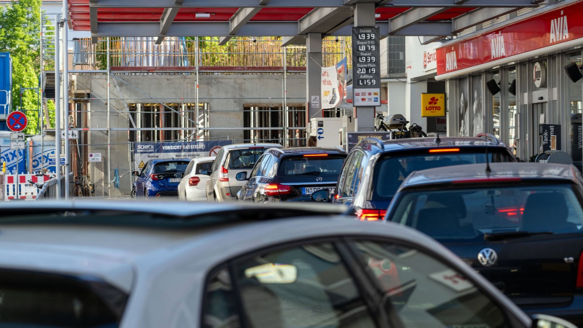 Tankrabatt: Preise sinken nur zögerlich