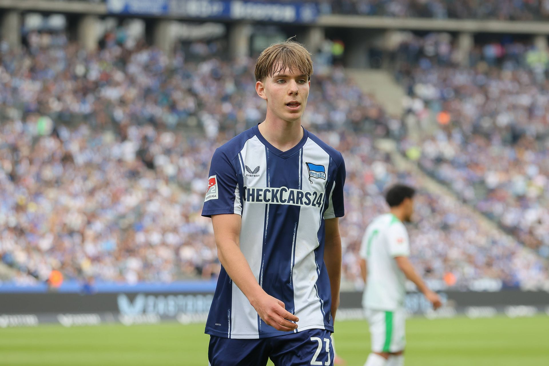 Bayer-Trainer Martinez reagiert auf Kennet Eichhorn