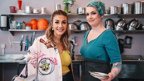 Sweet & Easy - on Tour SWEET & EASY - ON TOUR - 02. STAFFEL Folge 1: Matcha Manga Cake aus Zürich