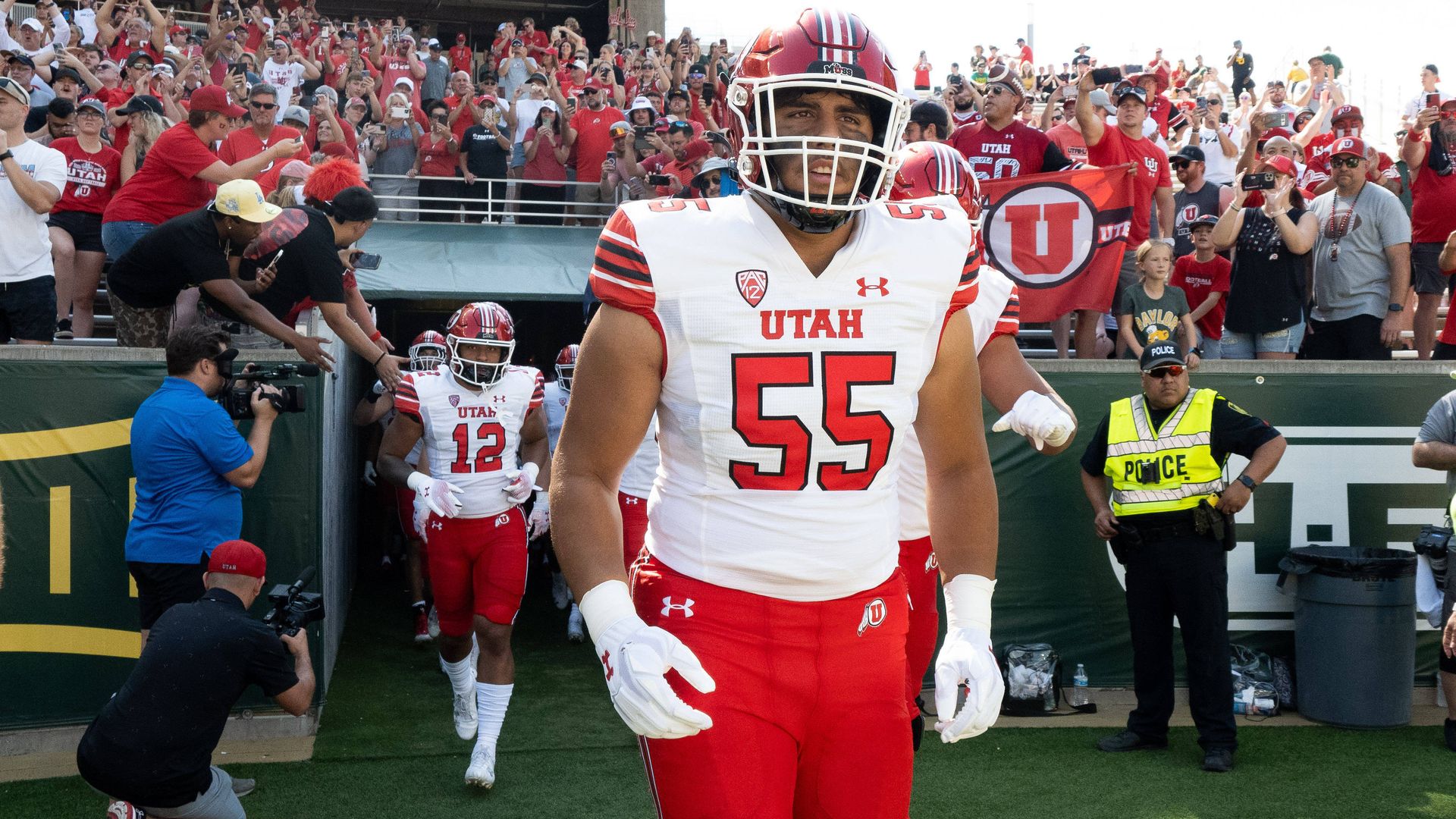 NFL: Browns-Pick feiert Draft mit Pool-Backflip