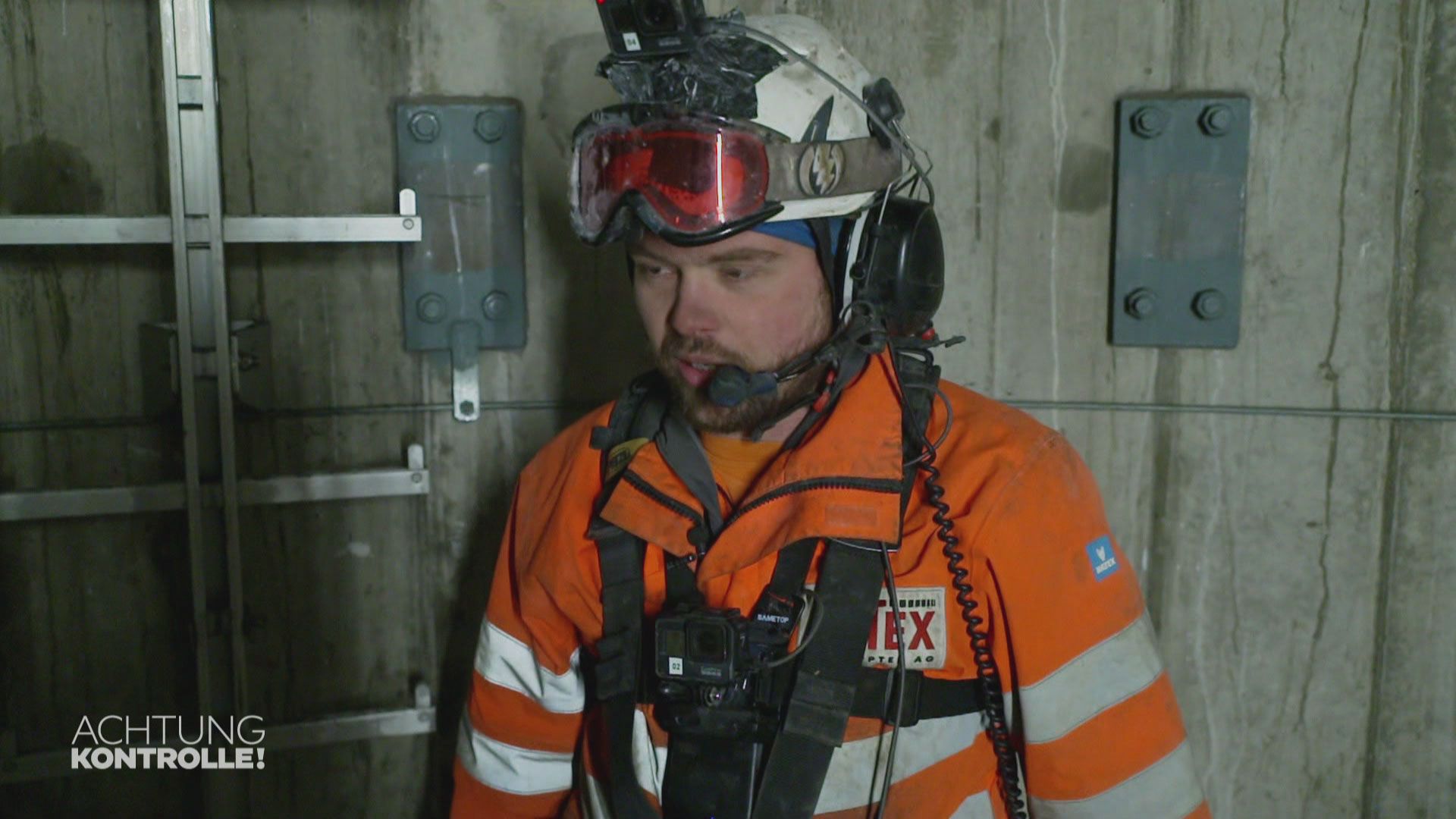Arbeit 179 Meter über dem Boden – Antennen-Demontage am Bungsberg