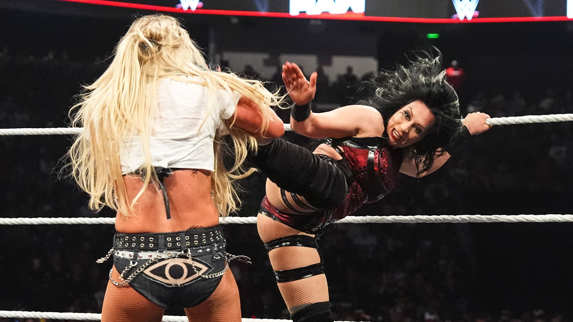 World Champion Liv Morgan legt sich mit Stephanie Vaquer an