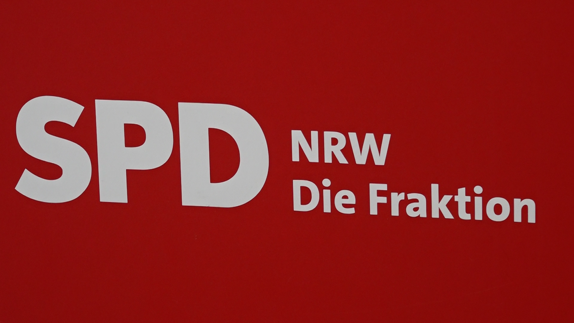 Neuer Arbeitsminister Schweitzer: Unternehmen bleiben skeptisch