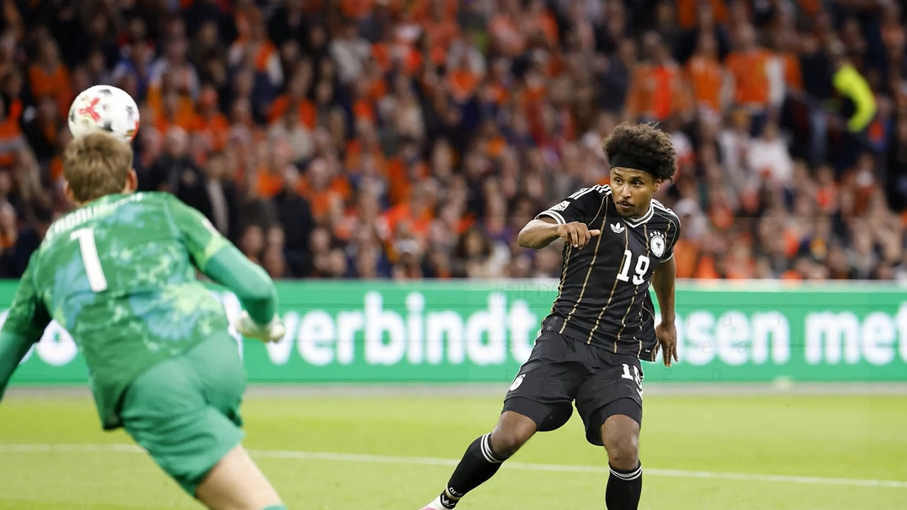 DFB: Adeyemi lässt Fans verzweifeln: Auf Barca-Form gehofft, aber BVB bekommen