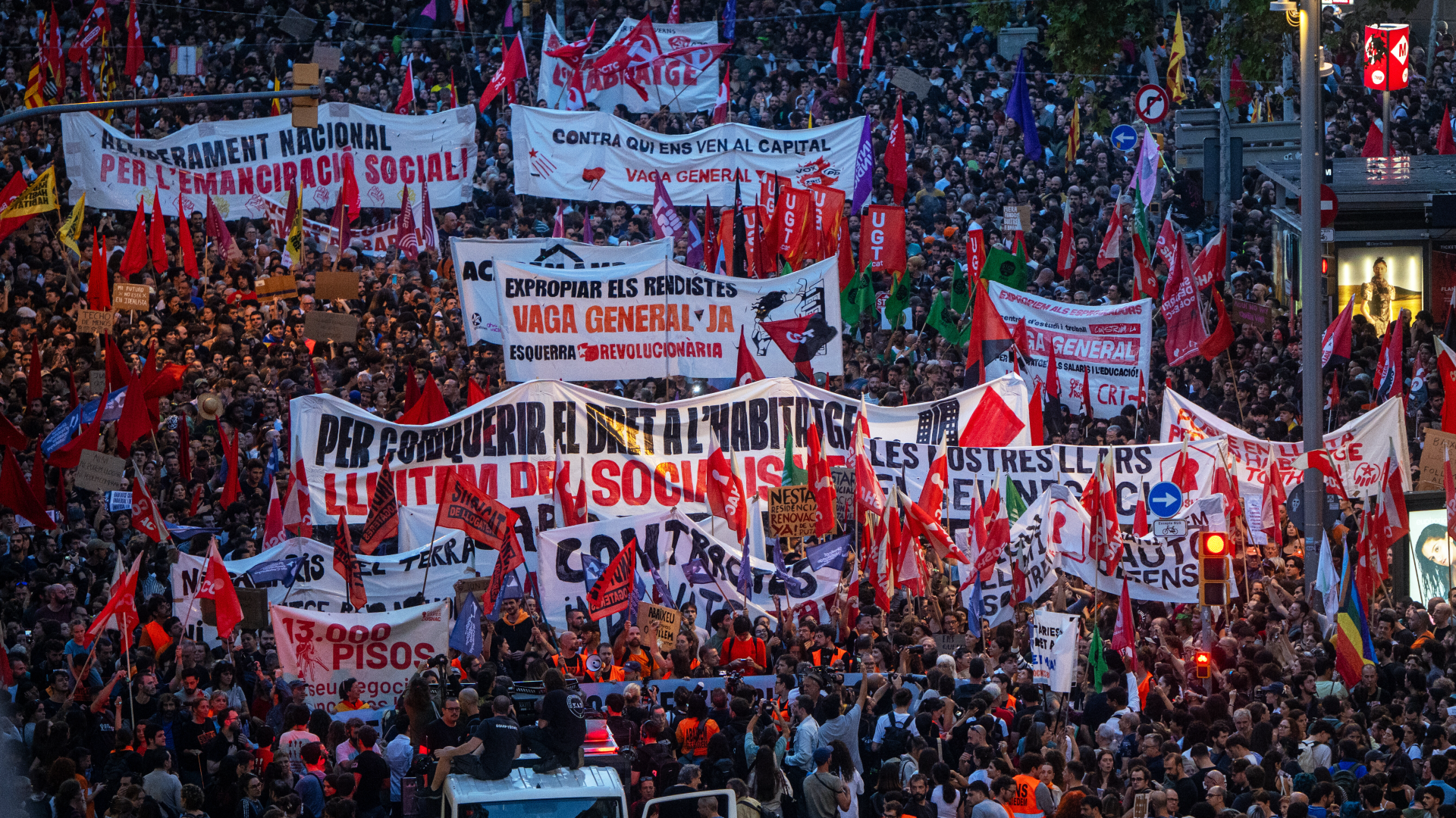 Heftige Proteste gegen Wohnungsnot in Spanien