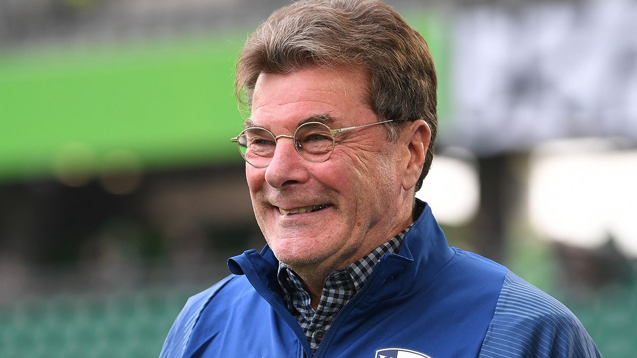 Dieter Hecking mit KI-Kritik: "Ich habe DI - Dieters Intelligenz"