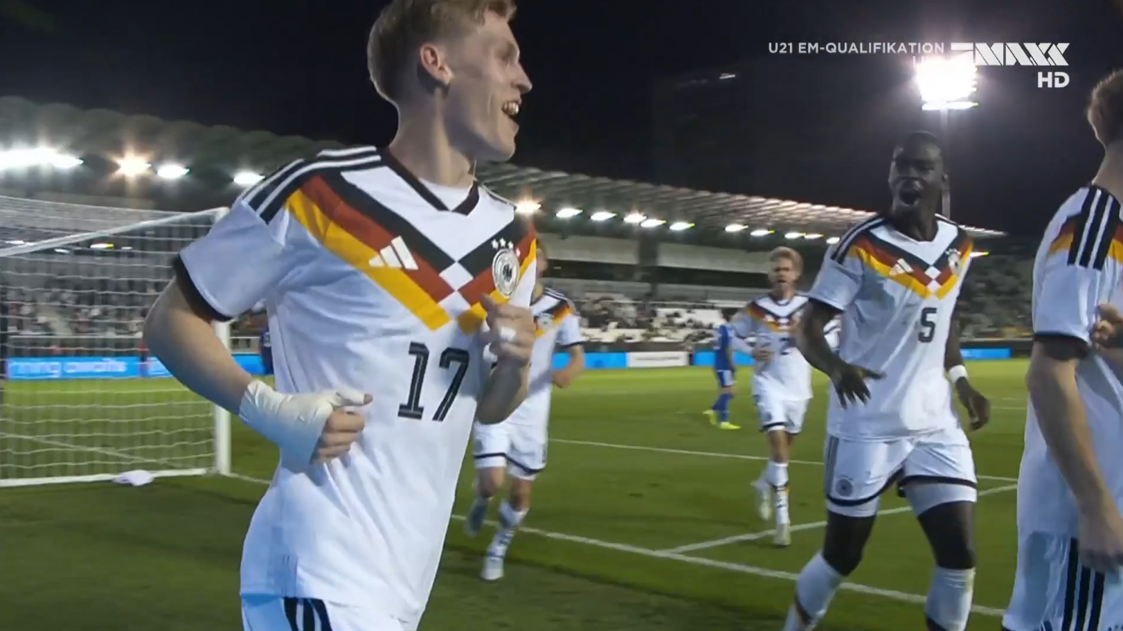 U21: Kade erlöst DFB! Augsburger macht Deutschland zum Gruppenersten