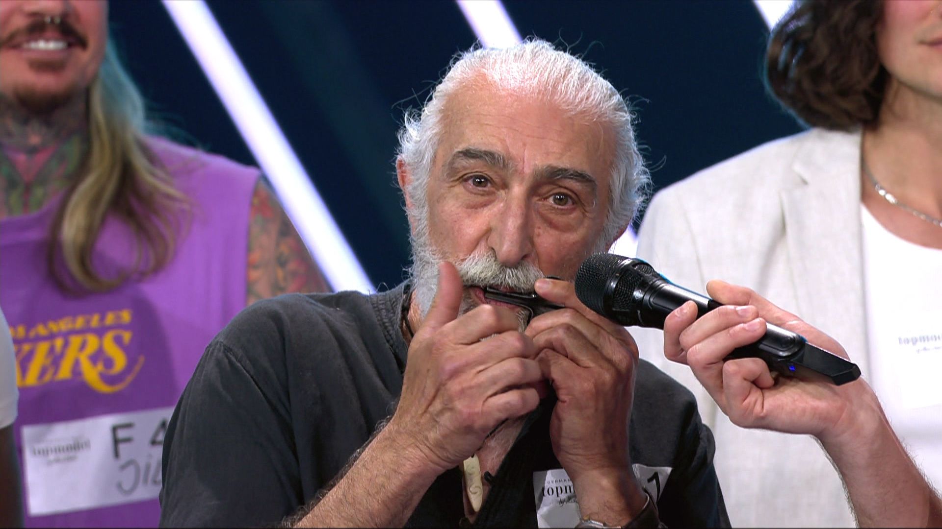 "Superb!" Best-Ager begeistert mit ungeahnten Talenten