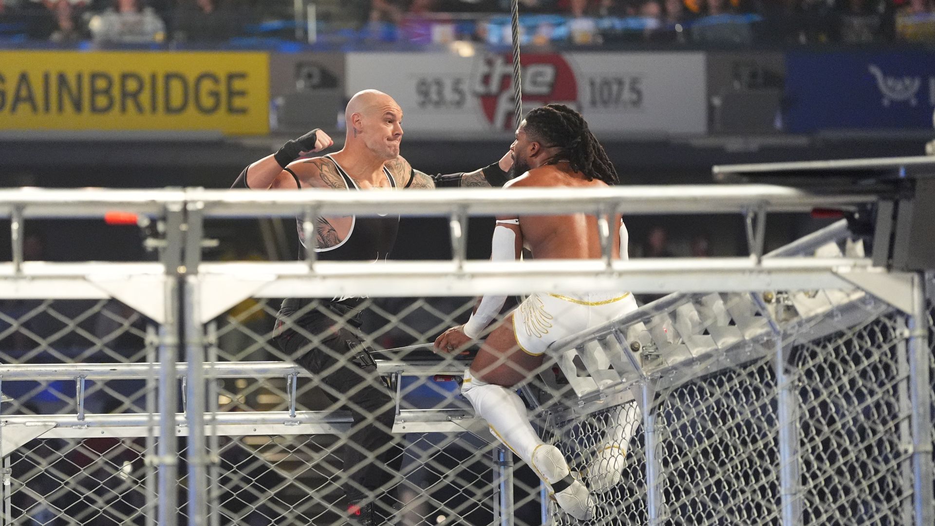 Trick Williams gegen Baron Corbin im Steel Cage