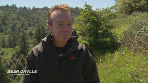 Bear Grylls: Stars am Limit Bear Grylls: Stars am Limit Folge 4: Tom Arnold - Oregon Coast