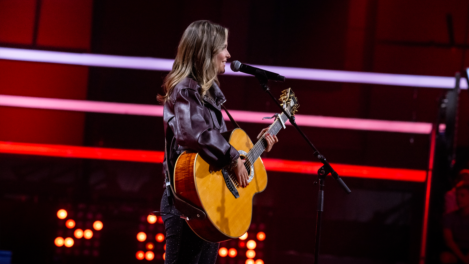 Nina Wink bringt 80er-Vibes mit NENA und rührt mit eigener Musik