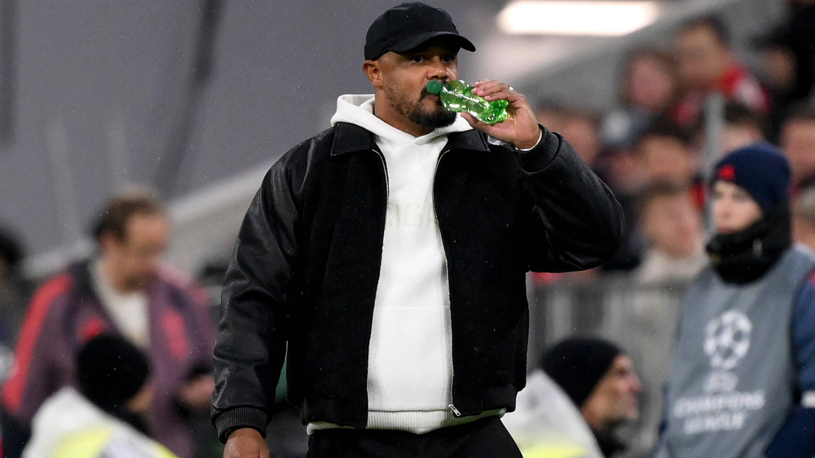 Eberl erklärt verschobenes Amateure-Spiel: "Waren überfordert"