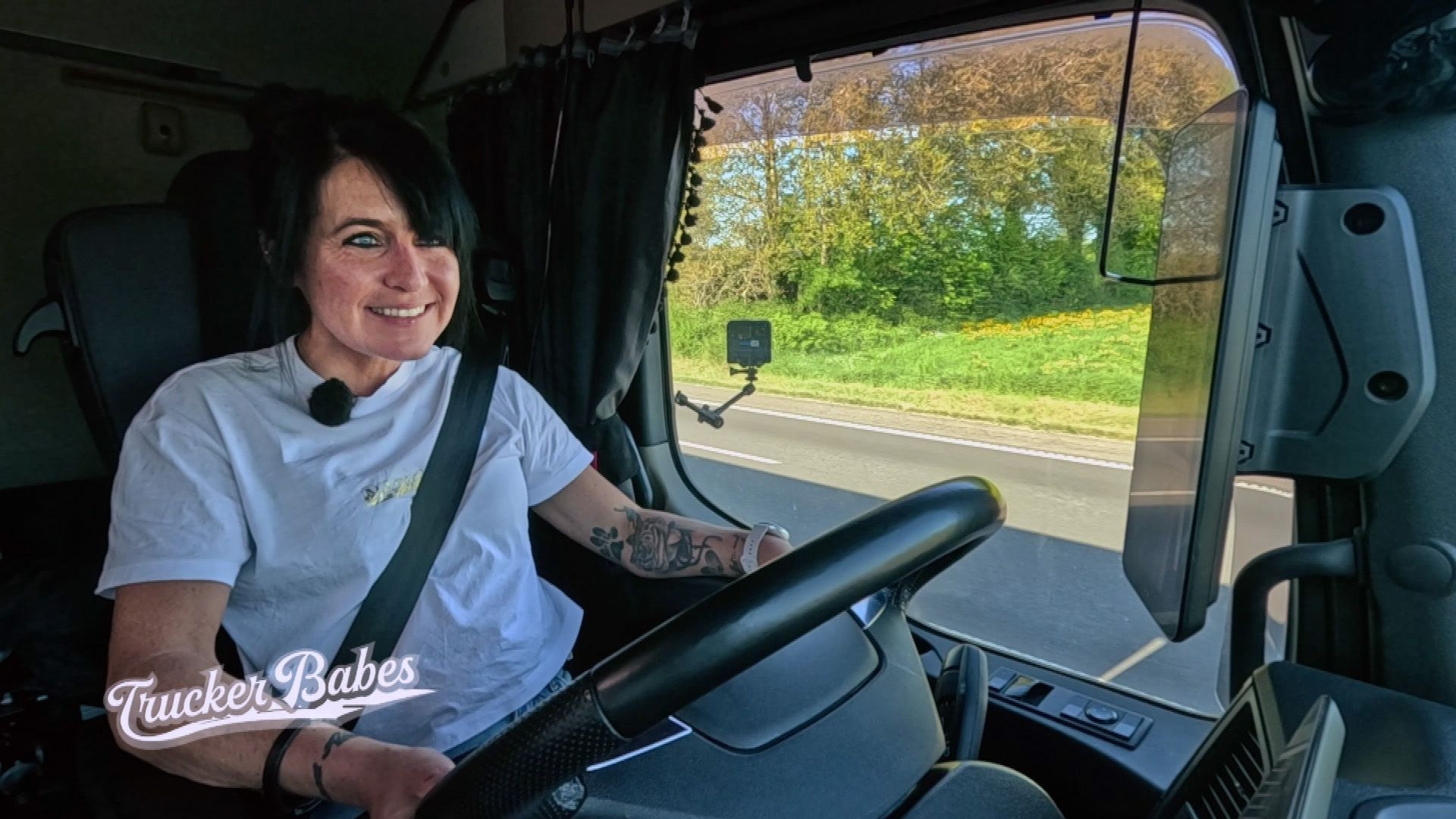 Ready for Denmark – Jessy installiert die Mautbox