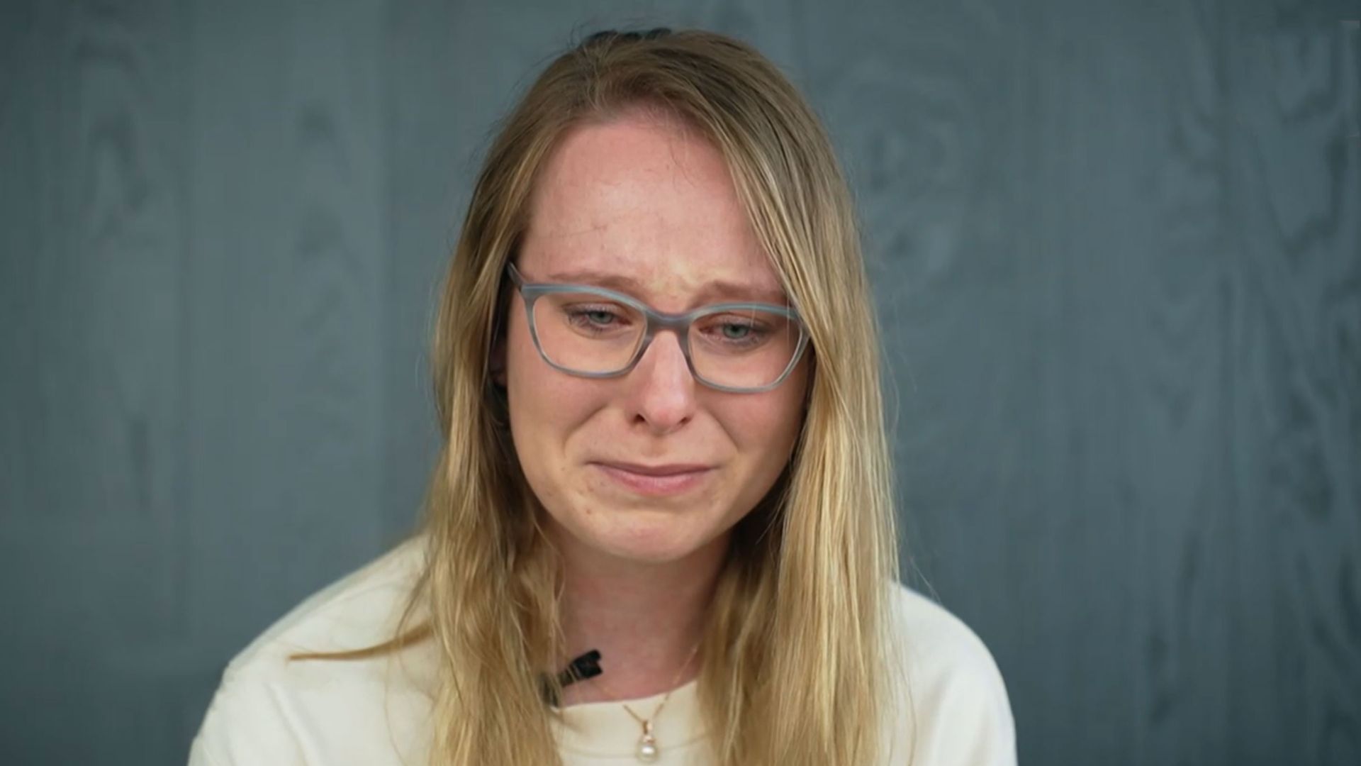 "Kindisch und unreif": Julia findet harte Worte für ihren Mann