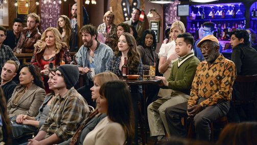 2 Broke Girls 2 Broke Girls Folge 12: Die traurige Geschichte