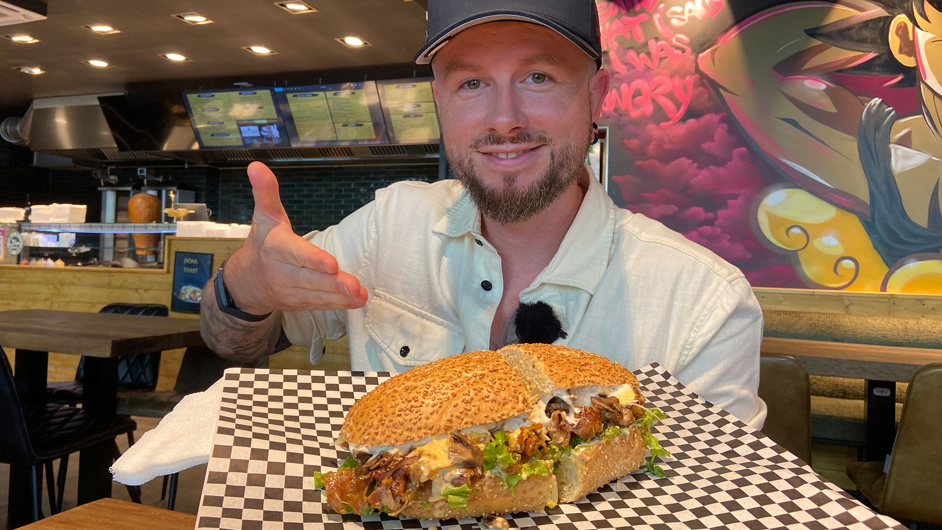 Thema u.a.: Frank Schirmacher testet neue Dönerkreationen in Frankfurt