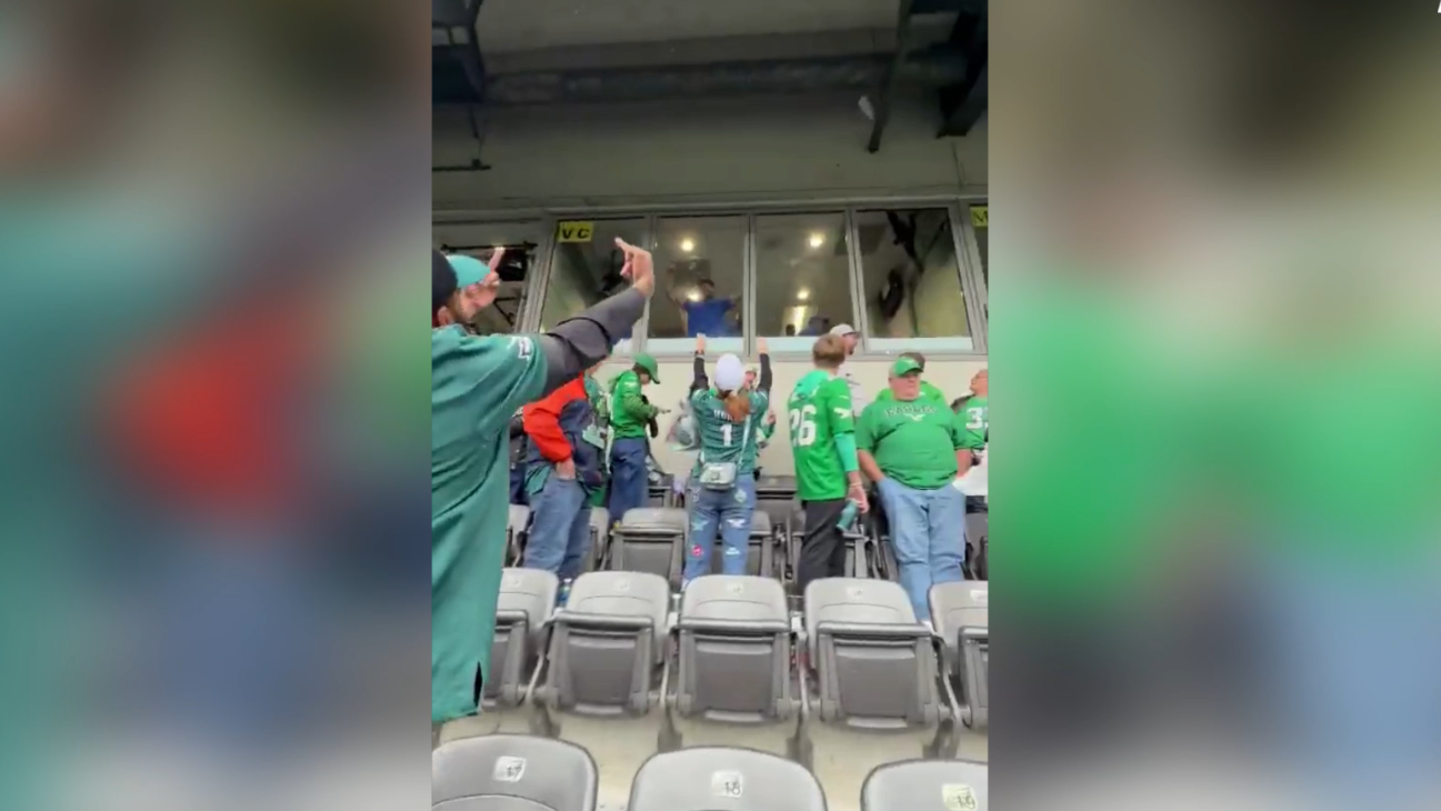 NFL: Rams-Coach legt sich mit Eagles-Fans an