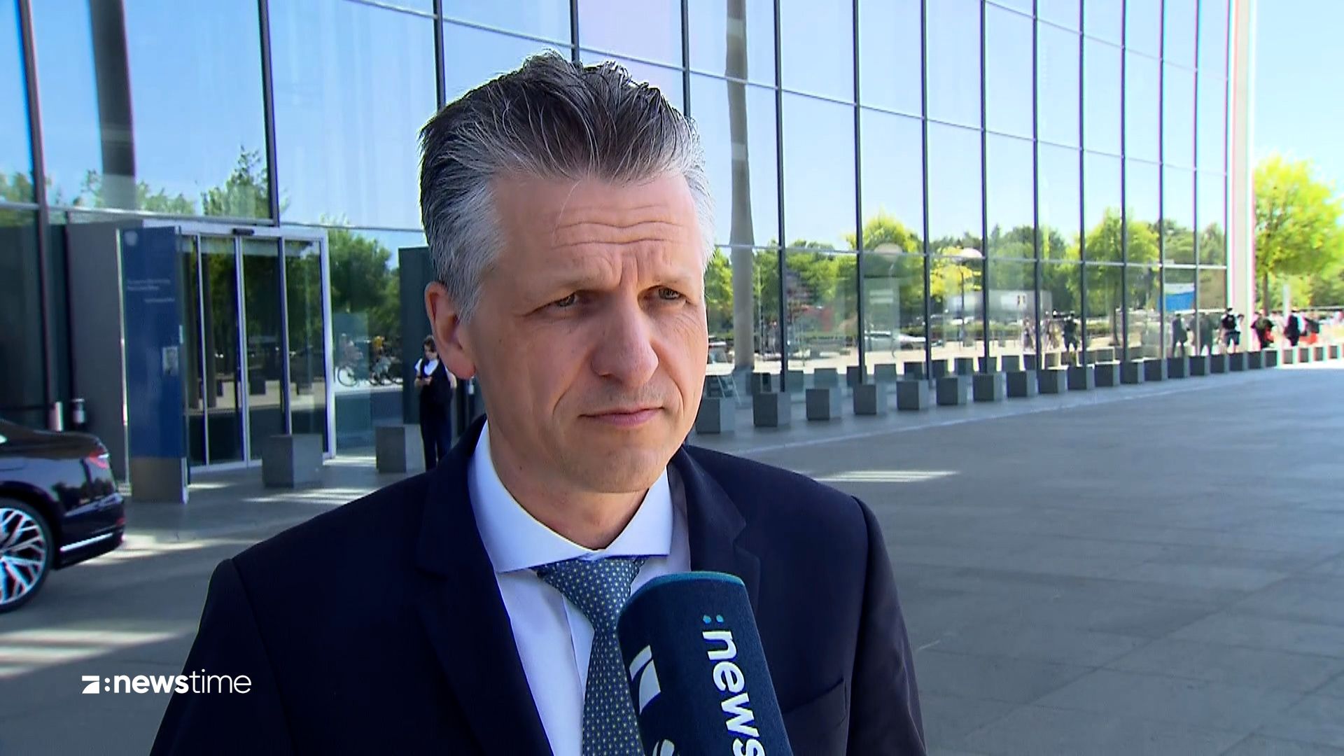 Kein "Märtyrerstatus" für die AfD!