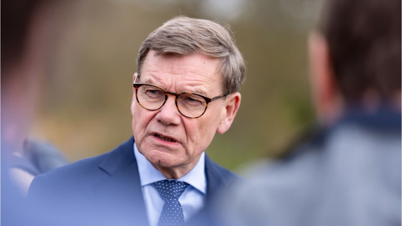 Wadephul besorgt über Trumps NATO-Austrittsdrohung