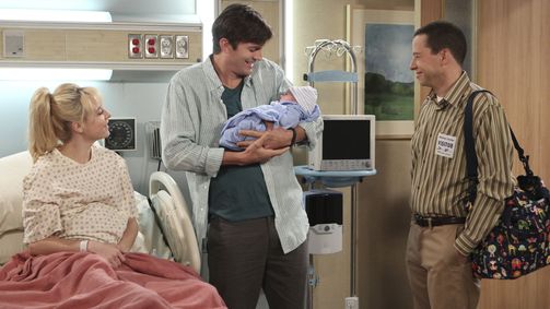 Two and a Half Men Two and a Half Men Folge 4: Zehn Finger, zehn Zehen